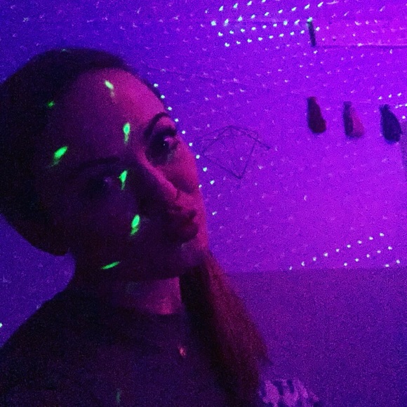 Meet your Posher, Elizabeth stow - Picture 6 of 8